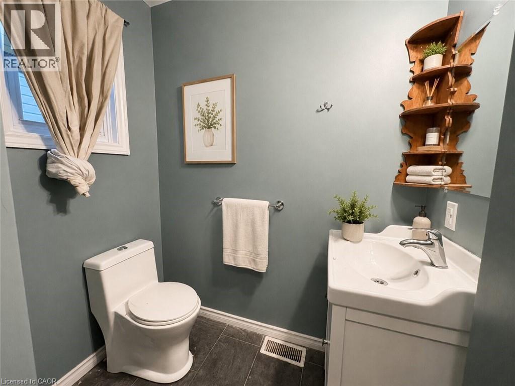 518 Cannon Street E, Hamilton, Ontario  L8L 2E8 - Photo 14 - 40832202