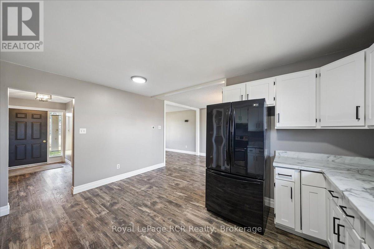 883 30th Street W, Georgian Bluffs, Ontario  N4K 6V5 - Photo 18 - X13156458