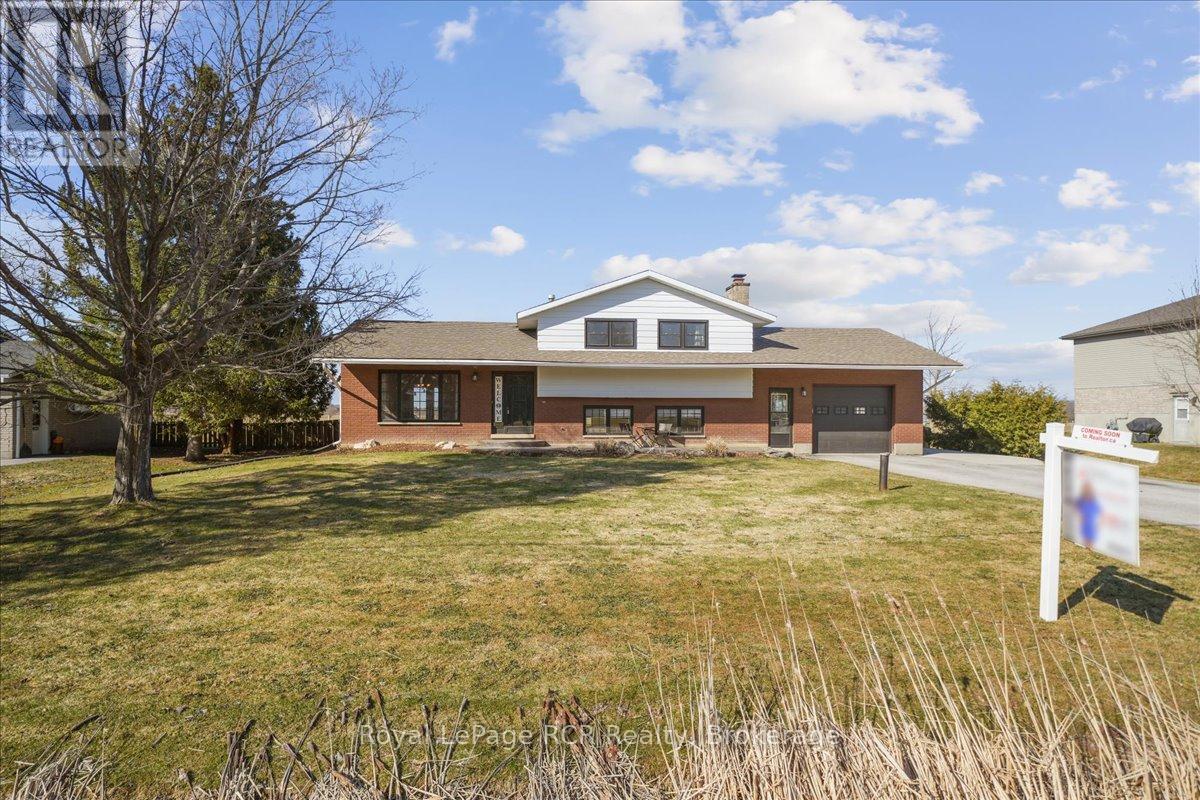 883 30th Street W, Georgian Bluffs, Ontario  N4K 6V5 - Photo 3 - X13156458