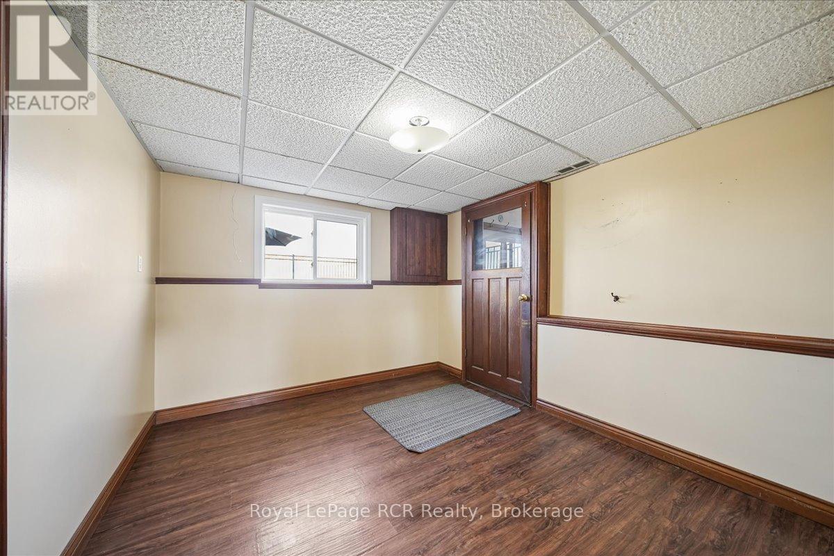 883 30th Street W, Georgian Bluffs, Ontario  N4K 6V5 - Photo 35 - X13156458
