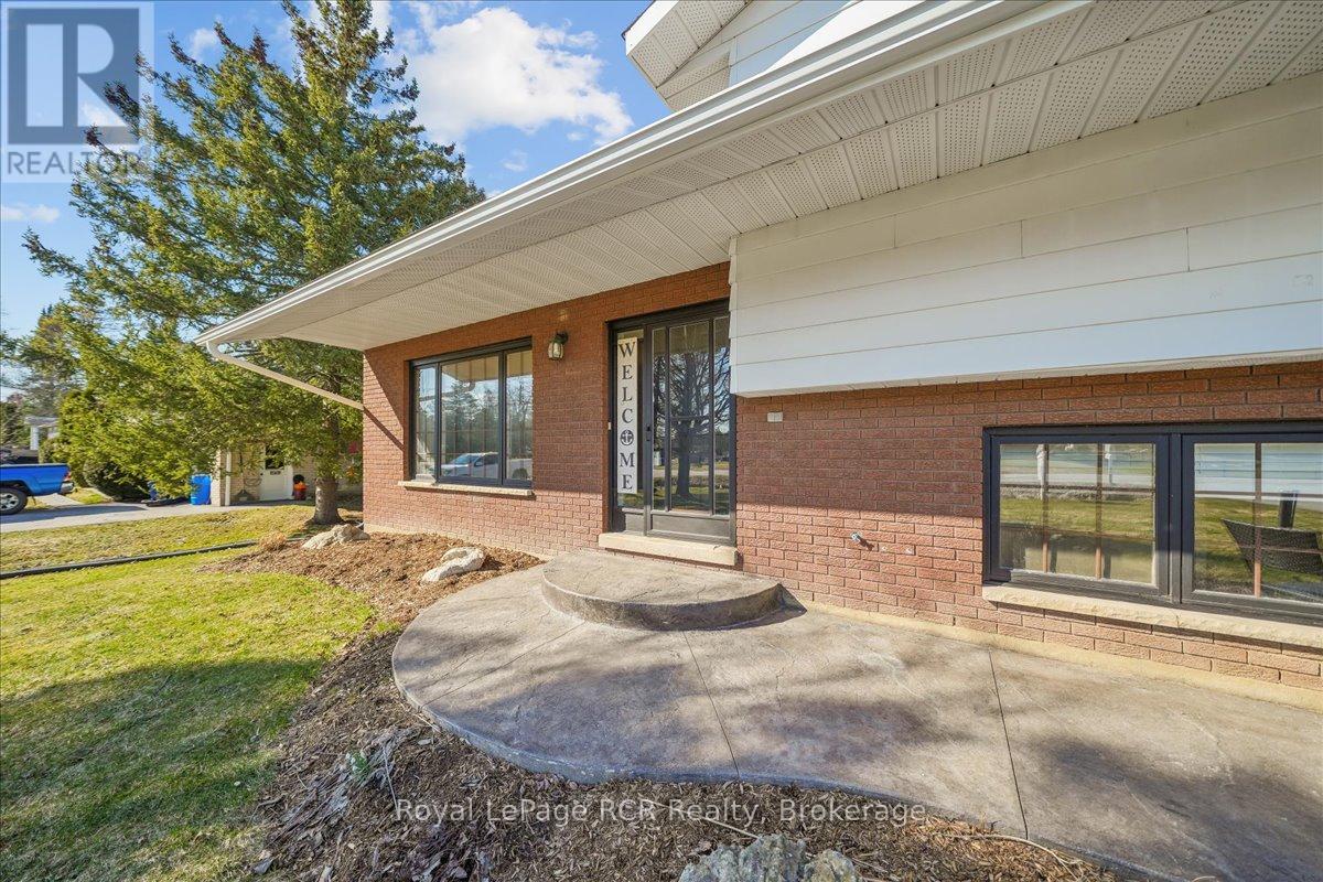 883 30th Street W, Georgian Bluffs, Ontario  N4K 6V5 - Photo 5 - X13156458