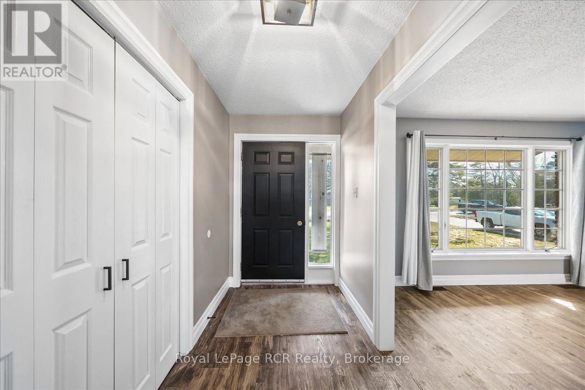 883 30th Street W, Georgian Bluffs, Ontario  N4K 6V5 - Photo 6 - X13156458