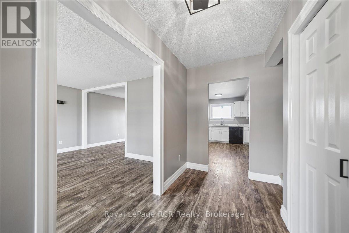 883 30th Street W, Georgian Bluffs, Ontario  N4K 6V5 - Photo 8 - X13156458