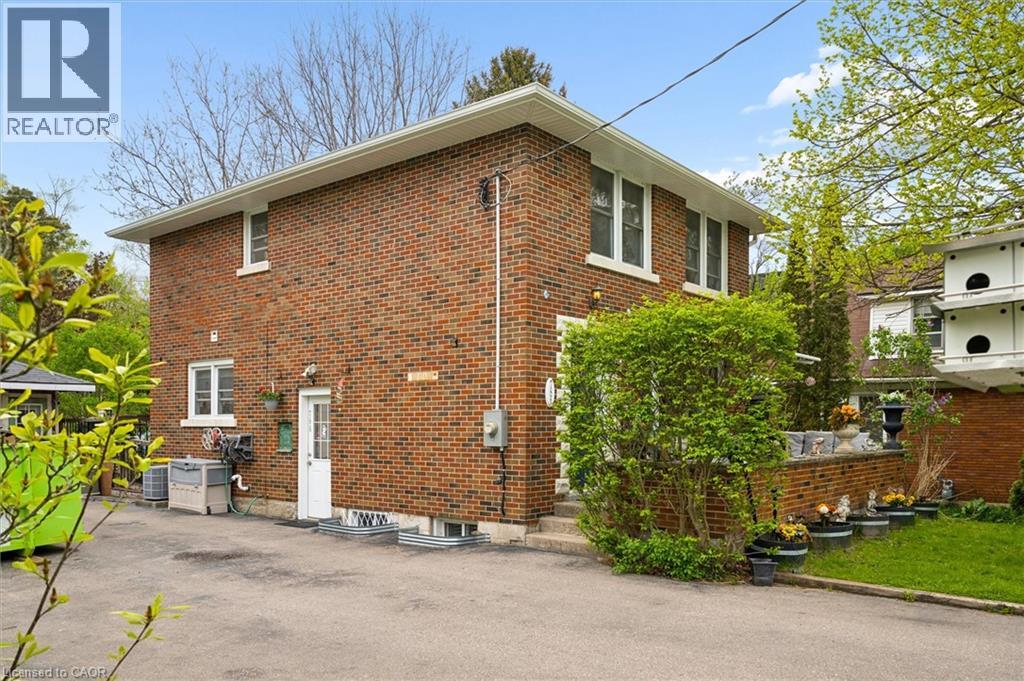 786 S Stirling Avenue S, Kitchener, Ontario  N2M 3K3 - Photo 3 - 40831433