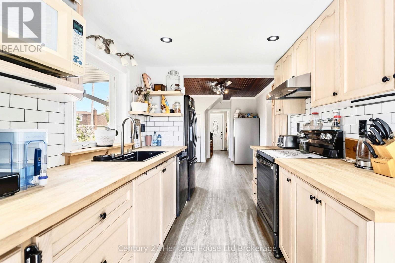 34 Humboldt Parkway, Port Colborne, Ontario  L3K 2H2 - Photo 4 - X13156704