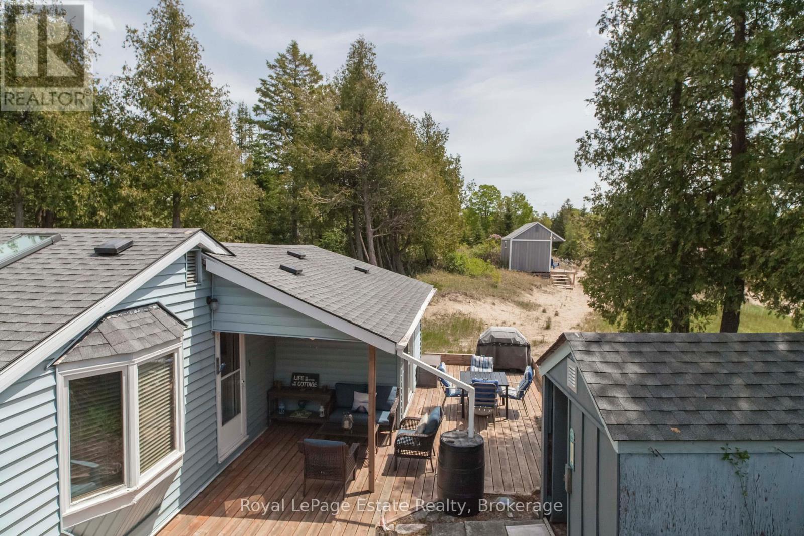 37 Sog Je Wa Sa Drive, Native Leased Lands, Ontario  N0H 2G0 - Photo 2 - X13157086