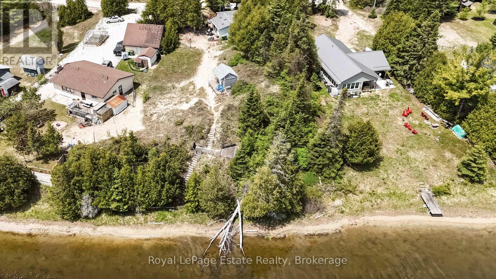 37 Sog Je Wa Sa Drive, Native Leased Lands, Ontario  N0H 2G0 - Photo 44 - X13157086