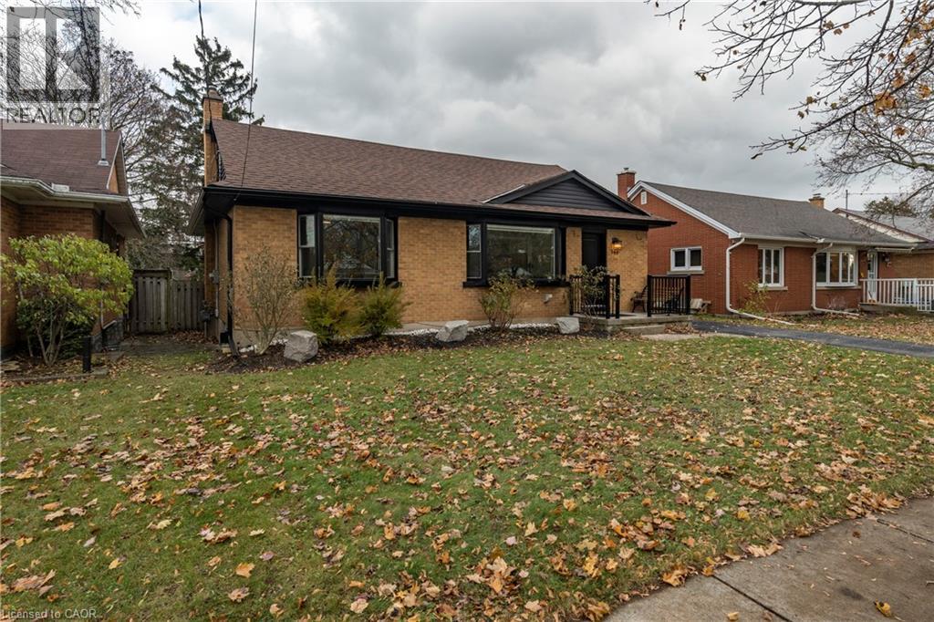 266 Melrose Avenue, Kitchener, Ontario  N2H 2C1 - Photo 2 - 40832434