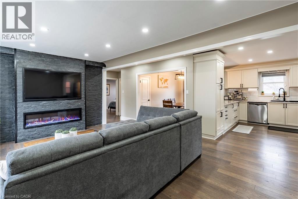 266 Melrose Avenue, Kitchener, Ontario  N2H 2C1 - Photo 4 - 40832434
