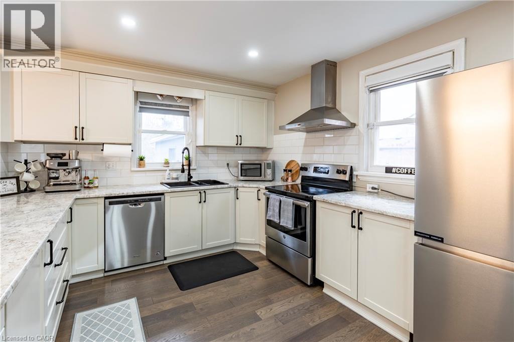266 Melrose Avenue, Kitchener, Ontario  N2H 2C1 - Photo 7 - 40832434