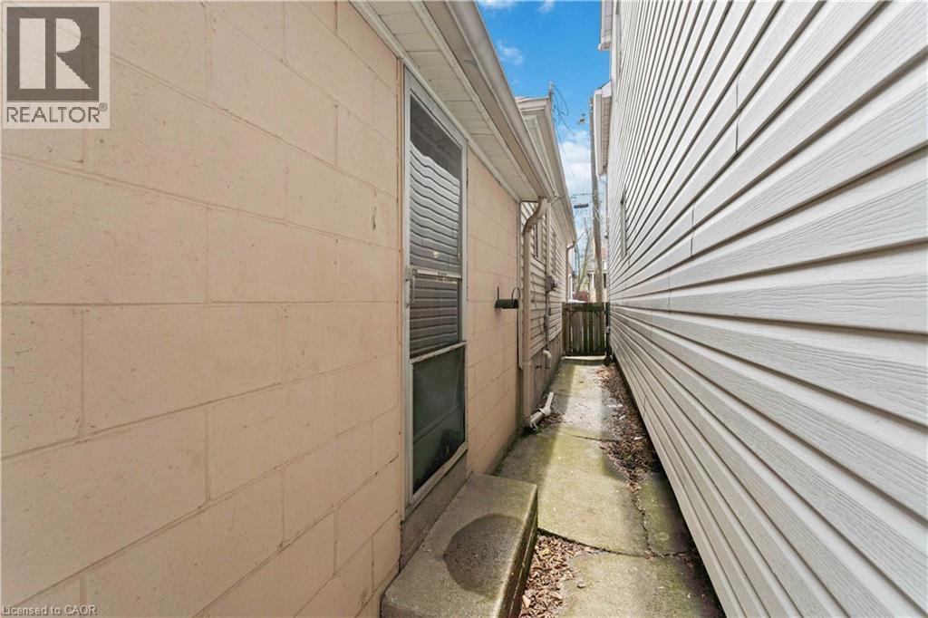 27 Edinburgh Avenue, Hamilton, Ontario  L8H 2C4 - Photo 18 - 40832251