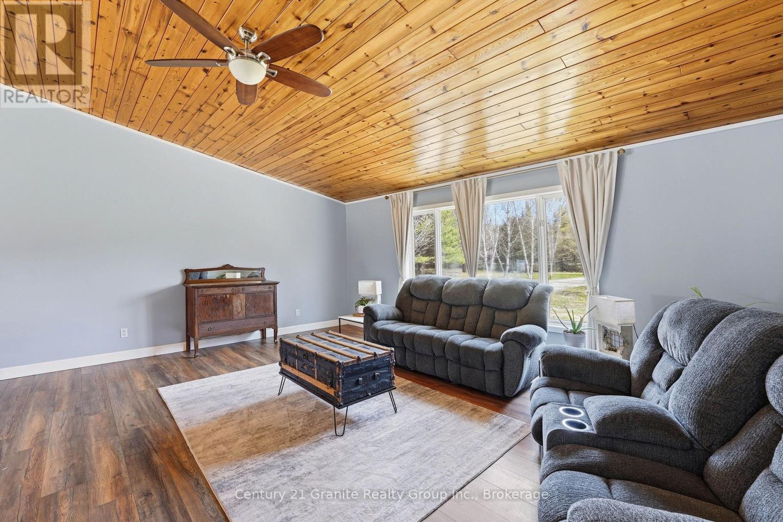 1373 Eagle Lake Road, Dysart Et Al, Ontario  K0M 1S0 - Photo 8 - X13158028