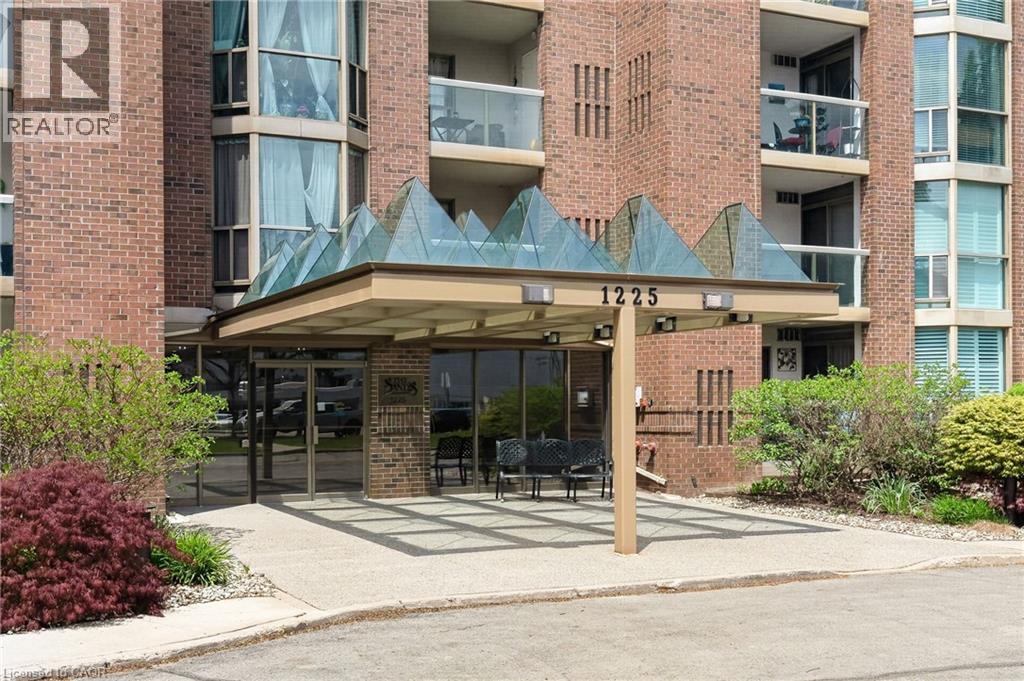1225 North Shore Boulevard E Unit# 510, Burlington, Ontario  L7S 1Z6 - Photo 2 - 40825661