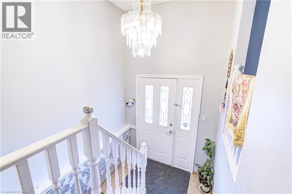 78 Markson Crescent, Hamilton, Ontario  L8T 4W4 - Photo 5 - 40832069
