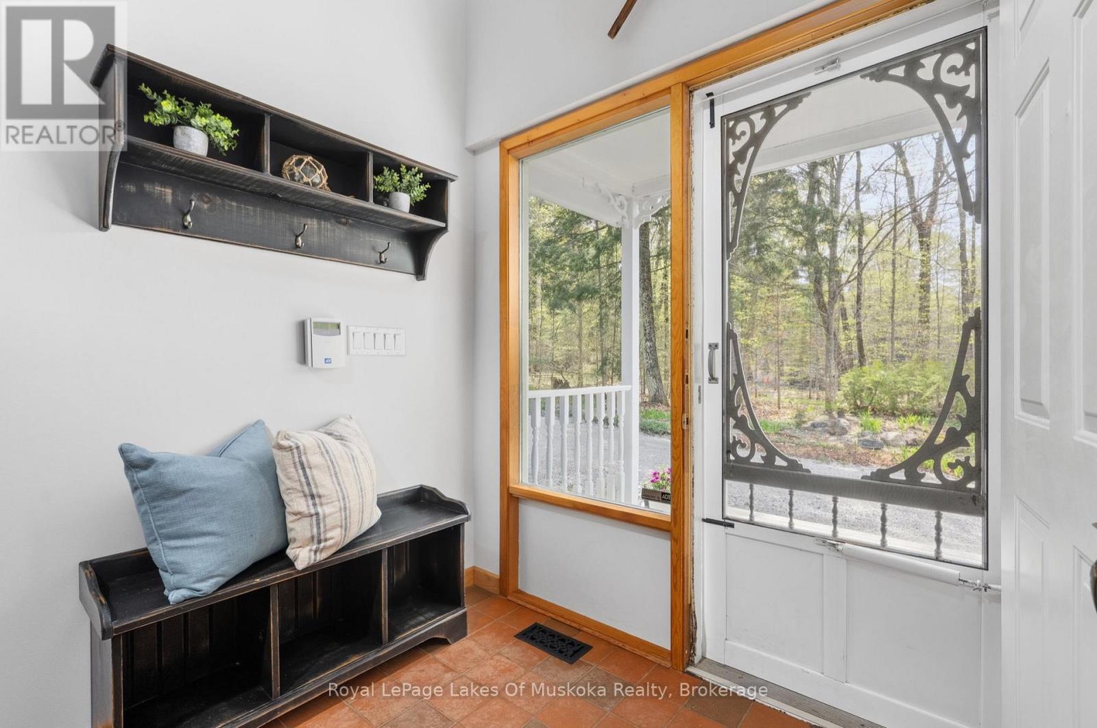 1044 Bigwin View Lane, Lake Of Bays, Ontario  P0B 1A0 - Photo 8 - X13159140