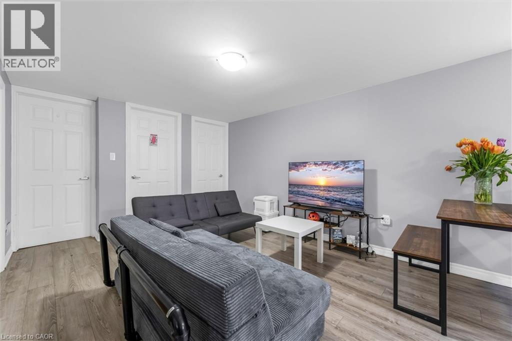 46 Beaconsfield Drive, Hamilton, Ontario  L8T 2W9 - Photo 5 - 40831159