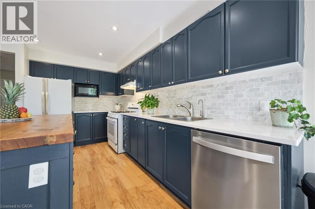 371 University Downs Crescent, Waterloo, Ontario  N2K 4B1 - Photo 12 - 40832418