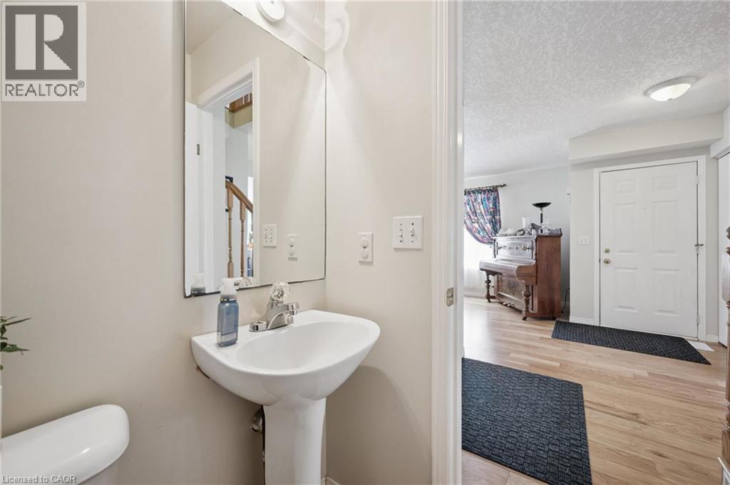 371 University Downs Crescent, Waterloo, Ontario  N2K 4B1 - Photo 18 - 40832418