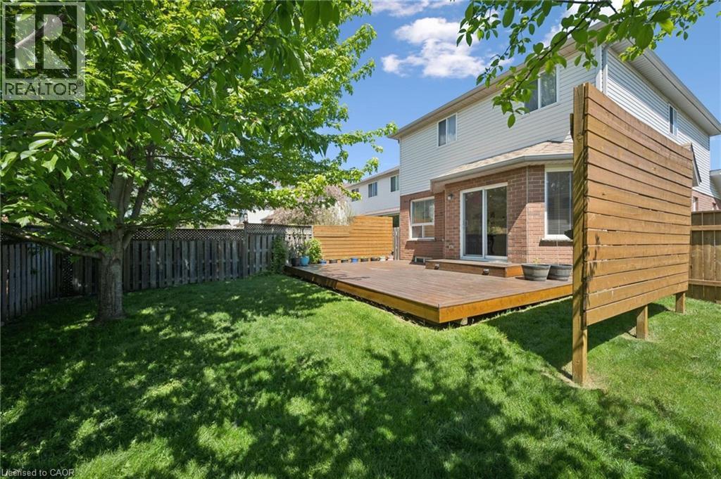 371 University Downs Crescent, Waterloo, Ontario  N2K 4B1 - Photo 35 - 40832418