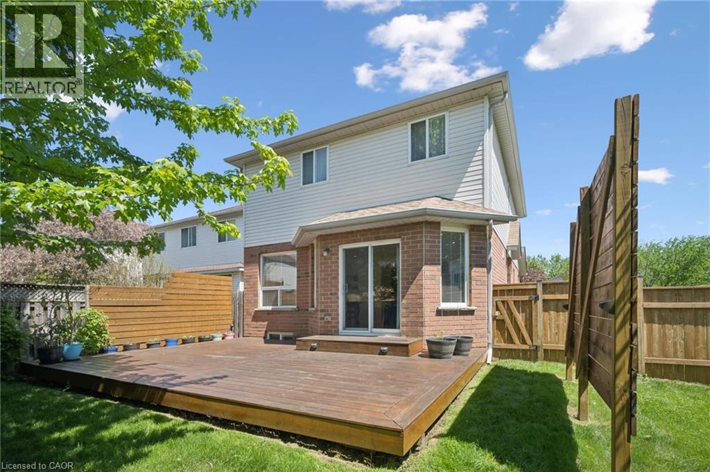 371 University Downs Crescent, Waterloo, Ontario  N2K 4B1 - Photo 37 - 40832418