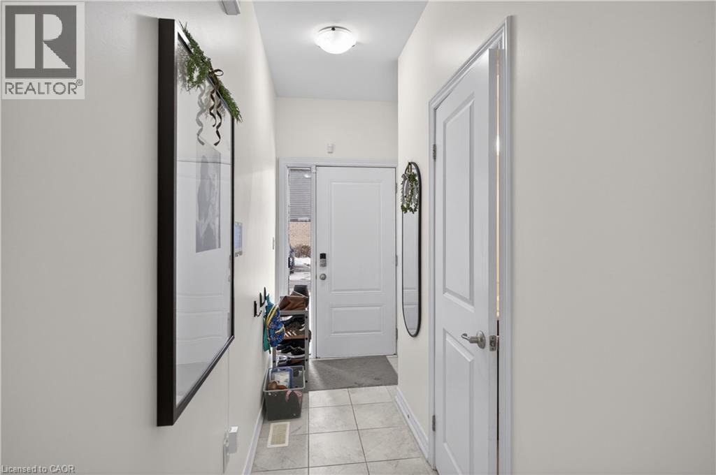 377 Glancaster Road Unit# 2, Hamilton, Ontario  L9G 0G4 - Photo 4 - 40832581