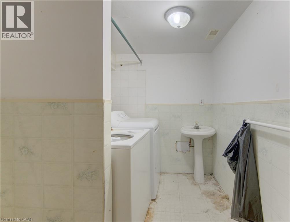 48 Breithaupt Street, Kitchener, Ontario  N2H 5G6 - Photo 32 - 40824430