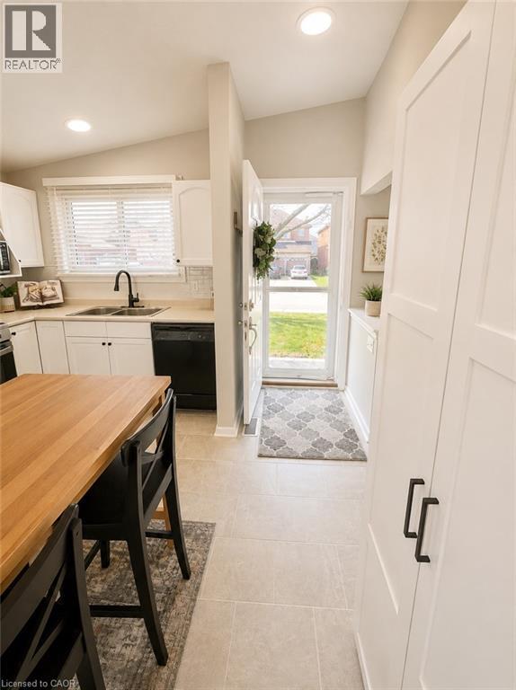 241 Thorner Drive, Hamilton, Ontario  L8V 2M6 - Photo 3 - 40832547