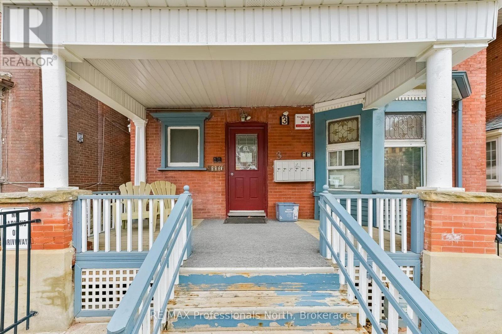 3 Maynard Avenue, Toronto, Ontario  M6K 2Z7 - Photo 2 - W13160498