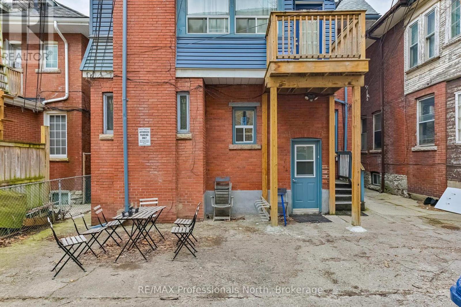 3 Maynard Avenue, Toronto, Ontario  M6K 2Z7 - Photo 4 - W13160498
