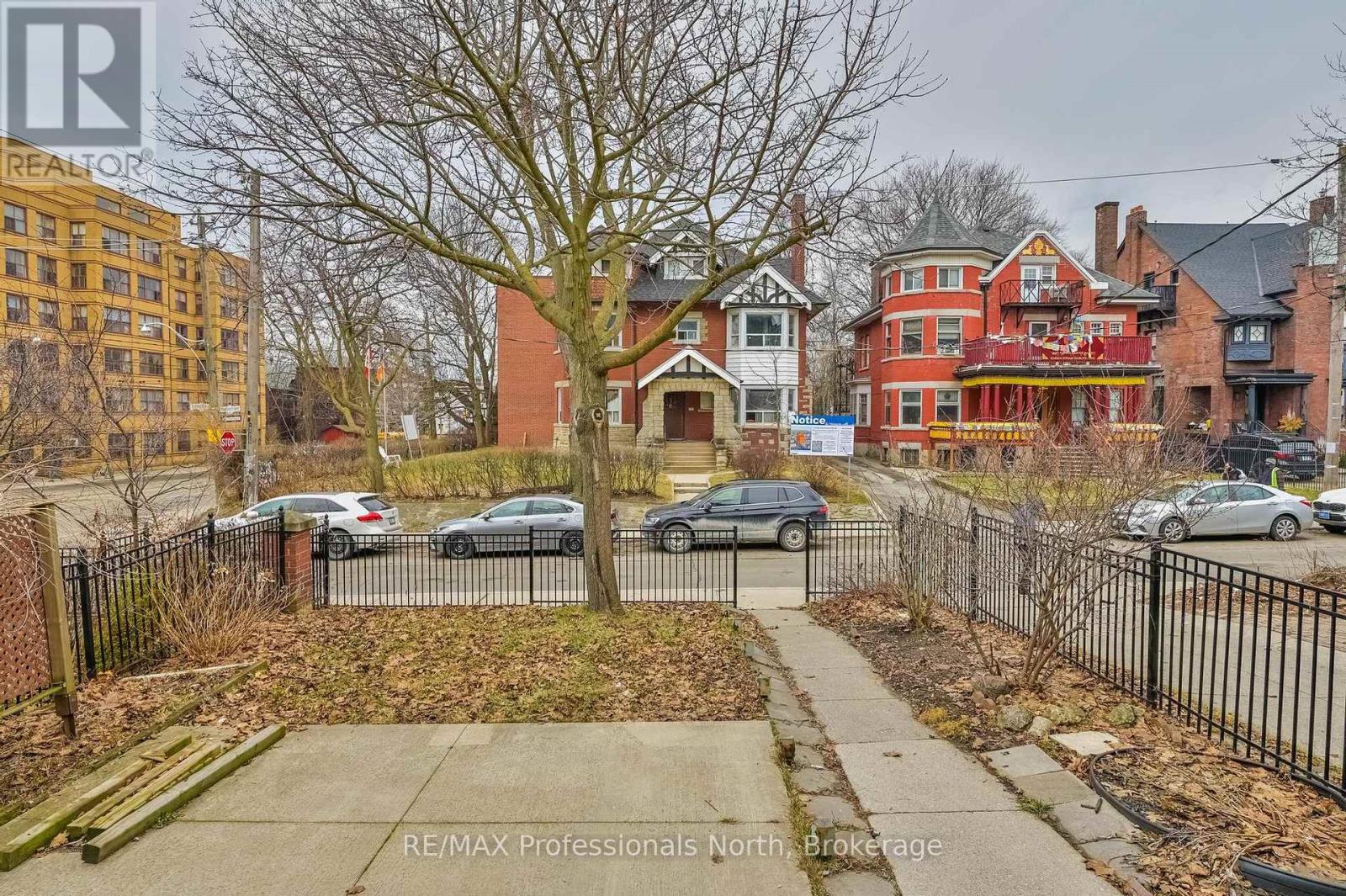3 Maynard Avenue, Toronto, Ontario  M6K 2Z7 - Photo 8 - W13160498