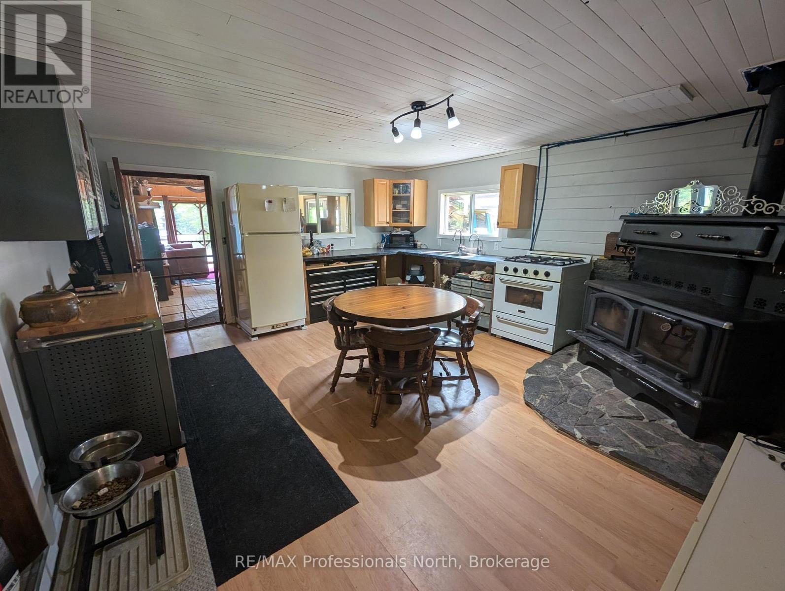 1408 Pearceley Road, Parry Sound Remote Area, Ontario  P0A 1Z0 - Photo 6 - X13160440