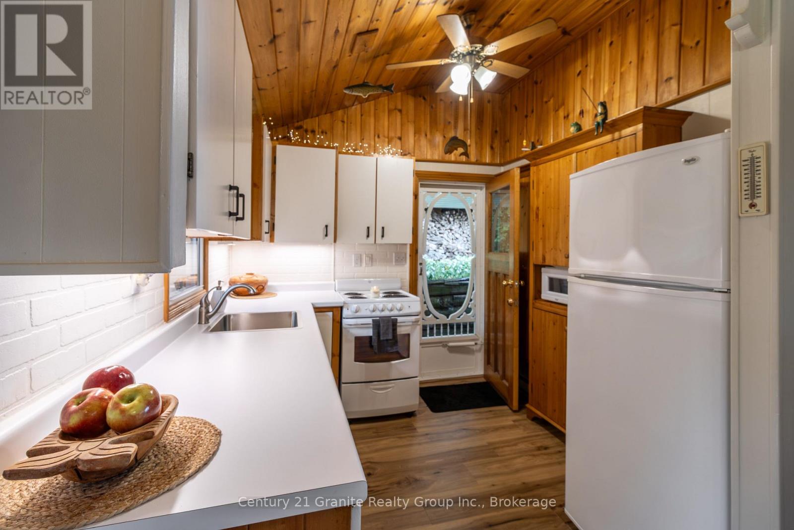 1528 Dignan Road, Dysart Et Al, Ontario  K0M 1S0 - Photo 4 - X13160764