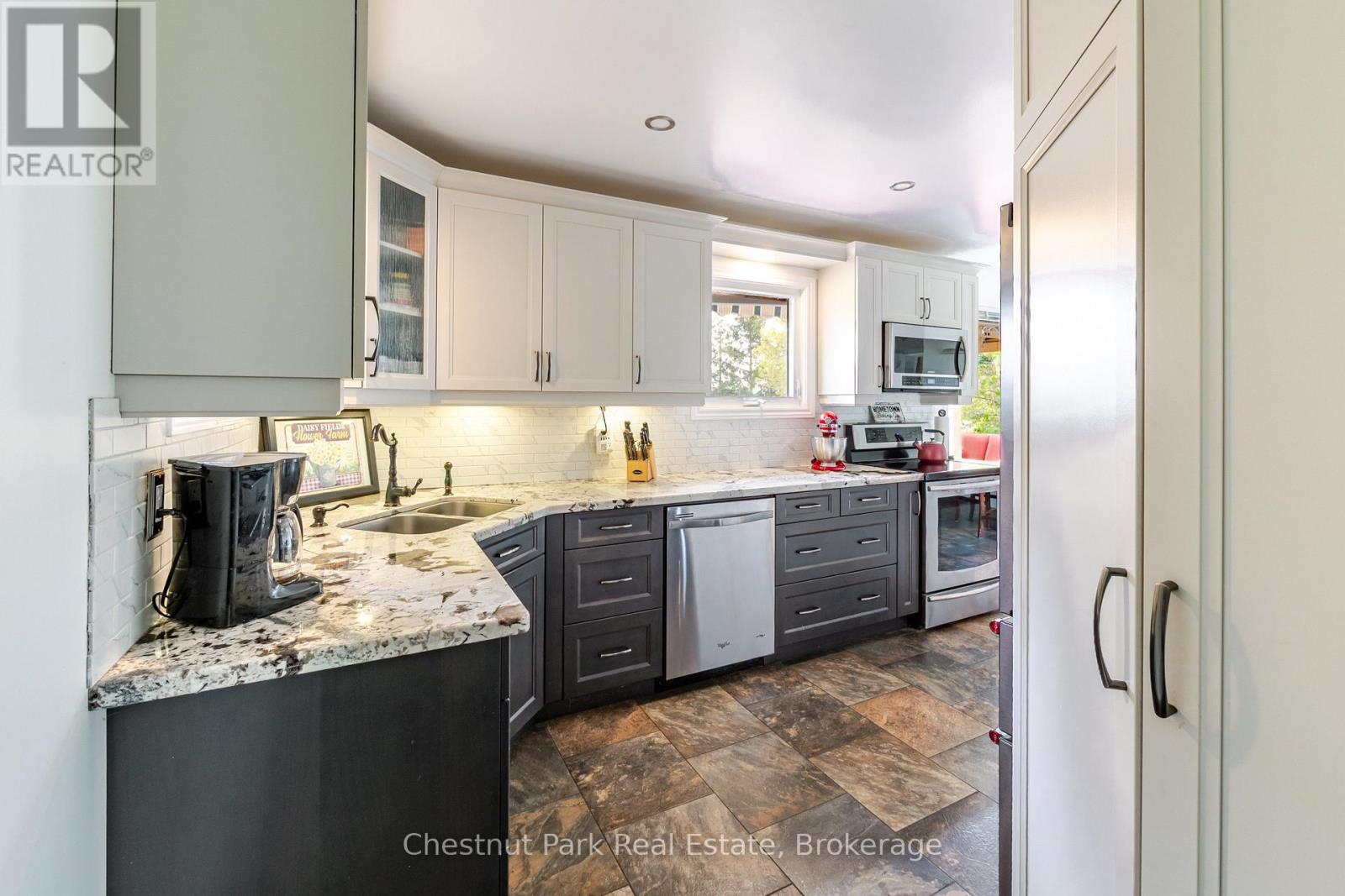 3932 Bruce Road 6, Huron-Kinloss, Ontario  N0G 2R0 - Photo 4 - X13160816