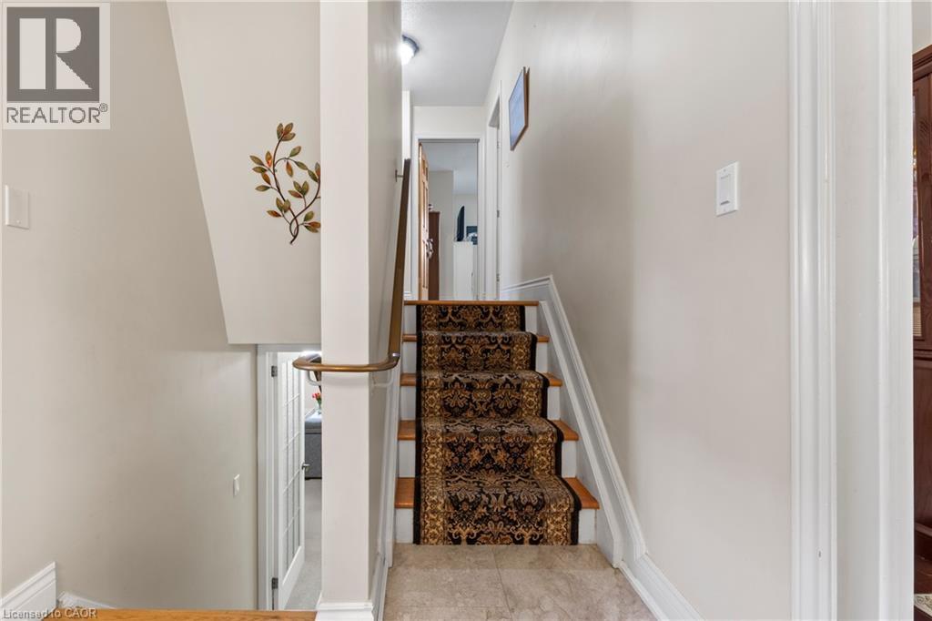 58 Centennial Parkway S, Hamilton, Ontario  L8G 2C4 - Photo 16 - 40831856
