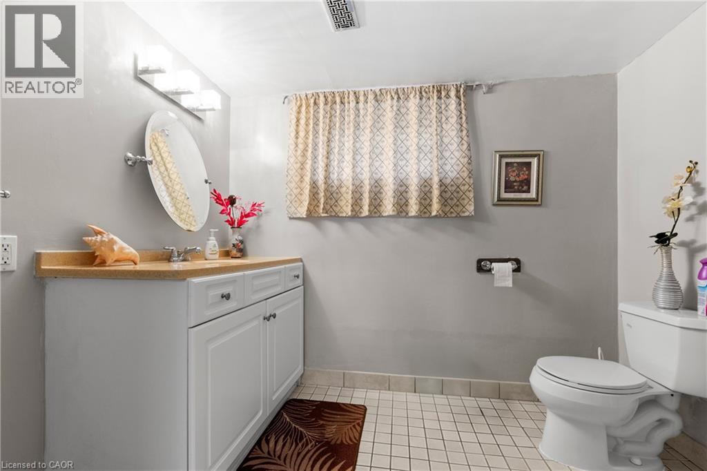 58 Centennial Parkway S, Hamilton, Ontario  L8G 2C4 - Photo 40 - 40831856