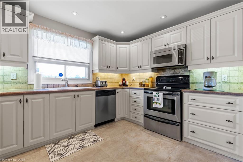 58 Centennial Parkway S, Hamilton, Ontario  L8G 2C4 - Photo 9 - 40831856