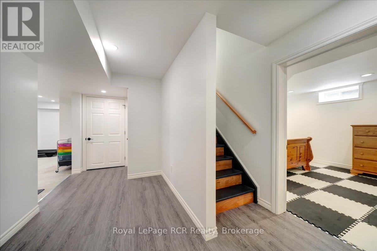 303 6th Avenue W, Owen Sound, Ontario  N4K 6H9 - Photo 37 - X13160952
