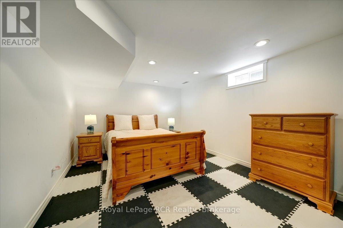 303 6th Avenue W, Owen Sound, Ontario  N4K 6H9 - Photo 38 - X13160952