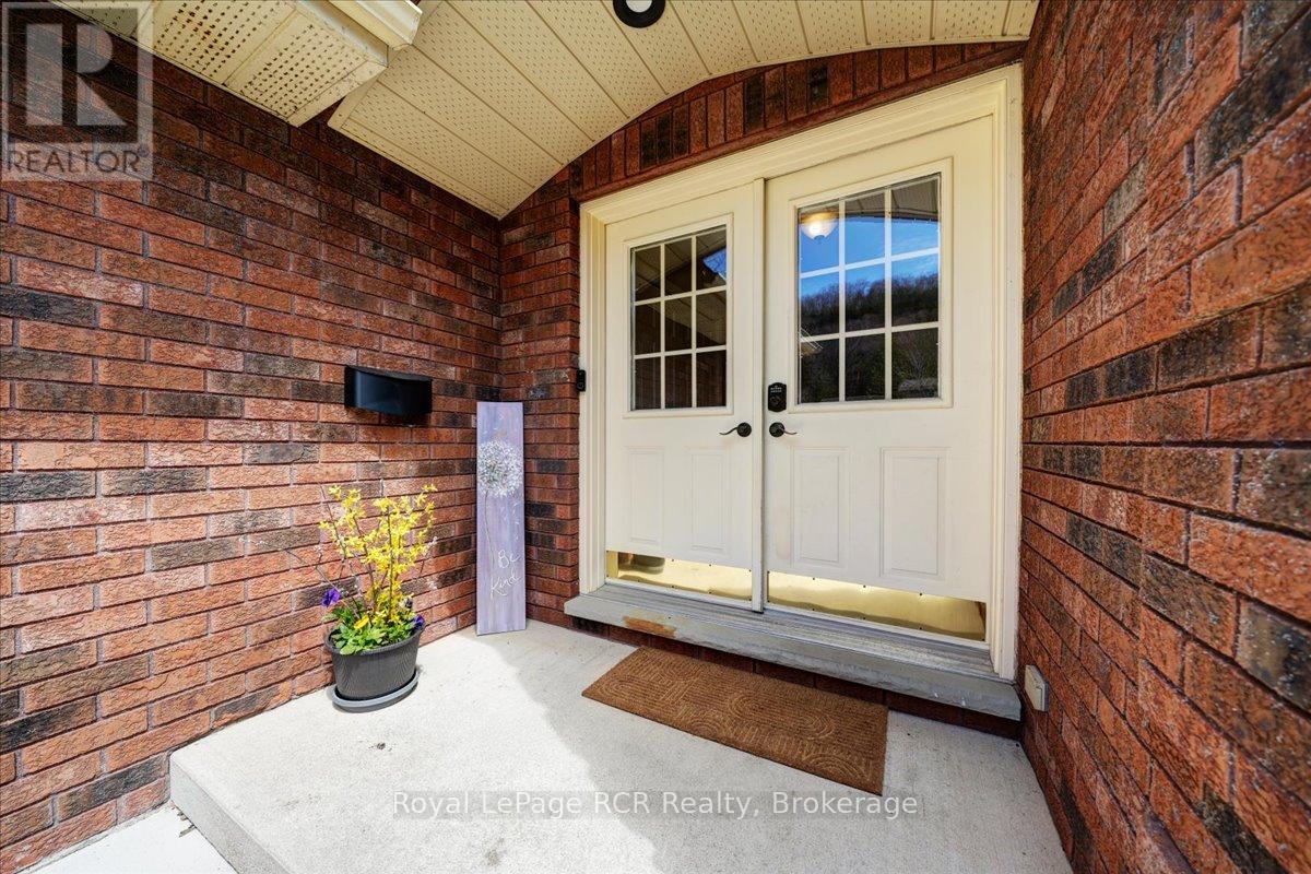 303 6th Avenue W, Owen Sound, Ontario  N4K 6H9 - Photo 4 - X13160952