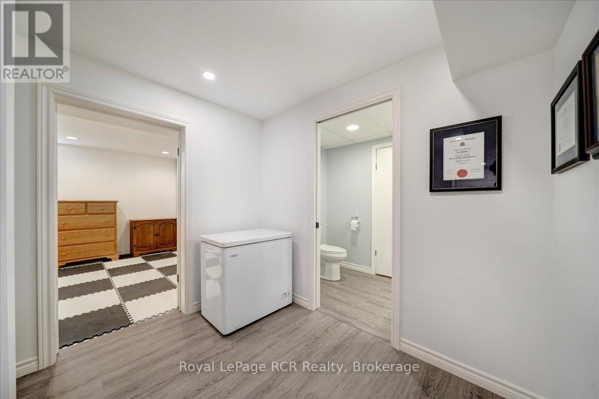 303 6th Avenue W, Owen Sound, Ontario  N4K 6H9 - Photo 40 - X13160952