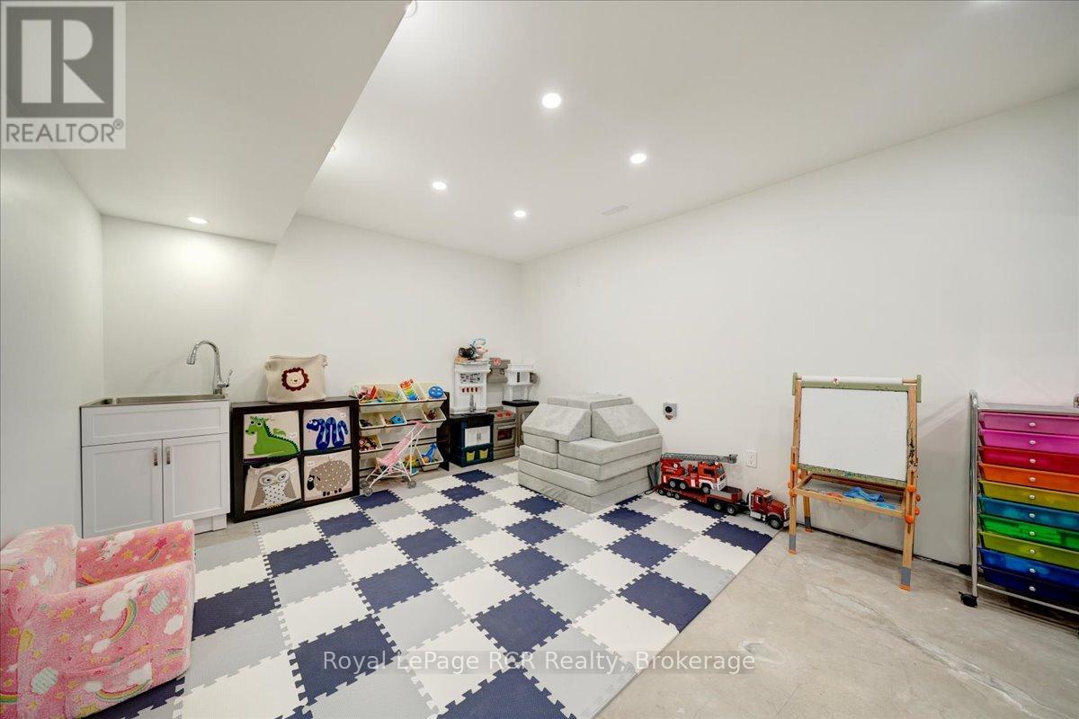303 6th Avenue W, Owen Sound, Ontario  N4K 6H9 - Photo 42 - X13160952