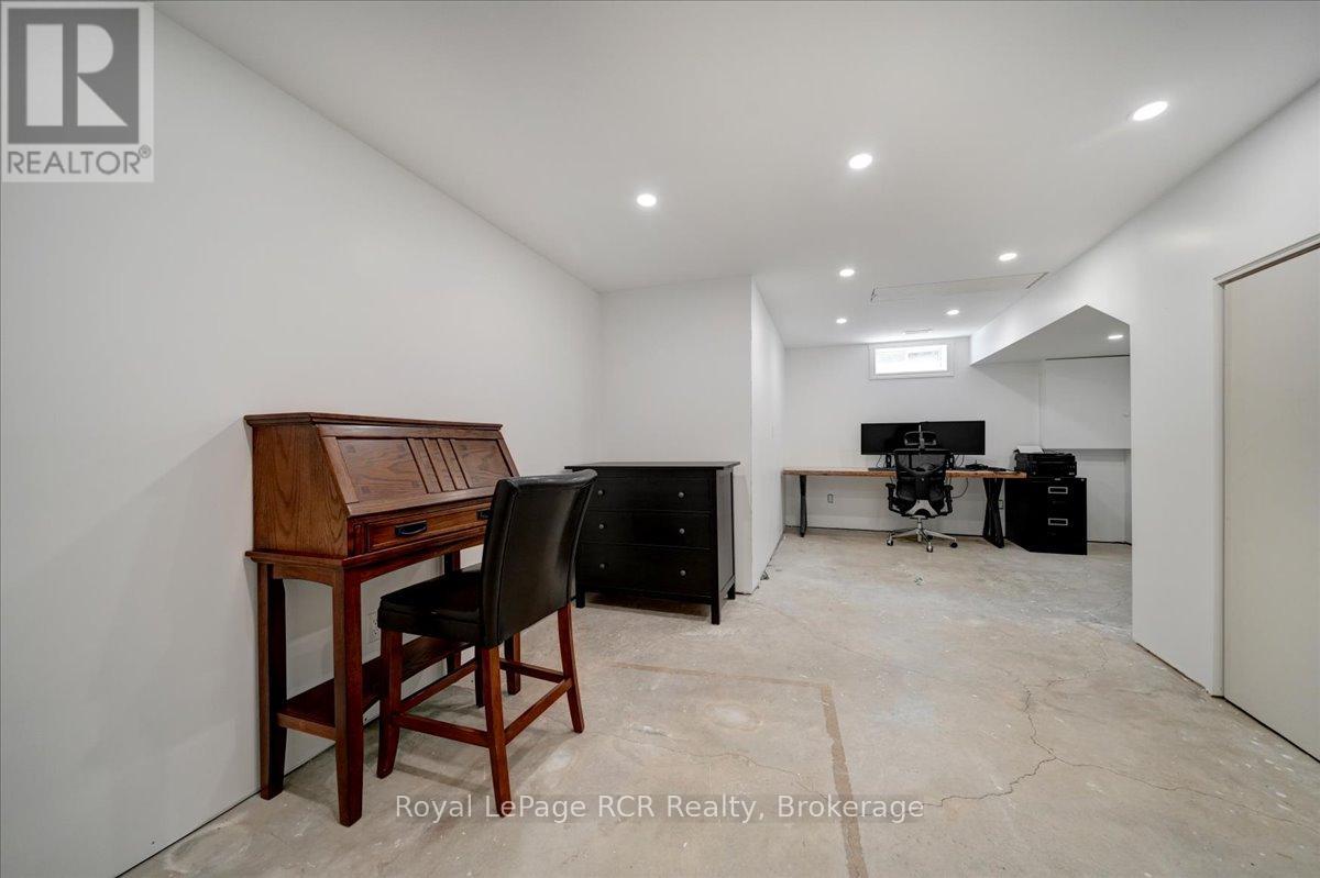 303 6th Avenue W, Owen Sound, Ontario  N4K 6H9 - Photo 44 - X13160952