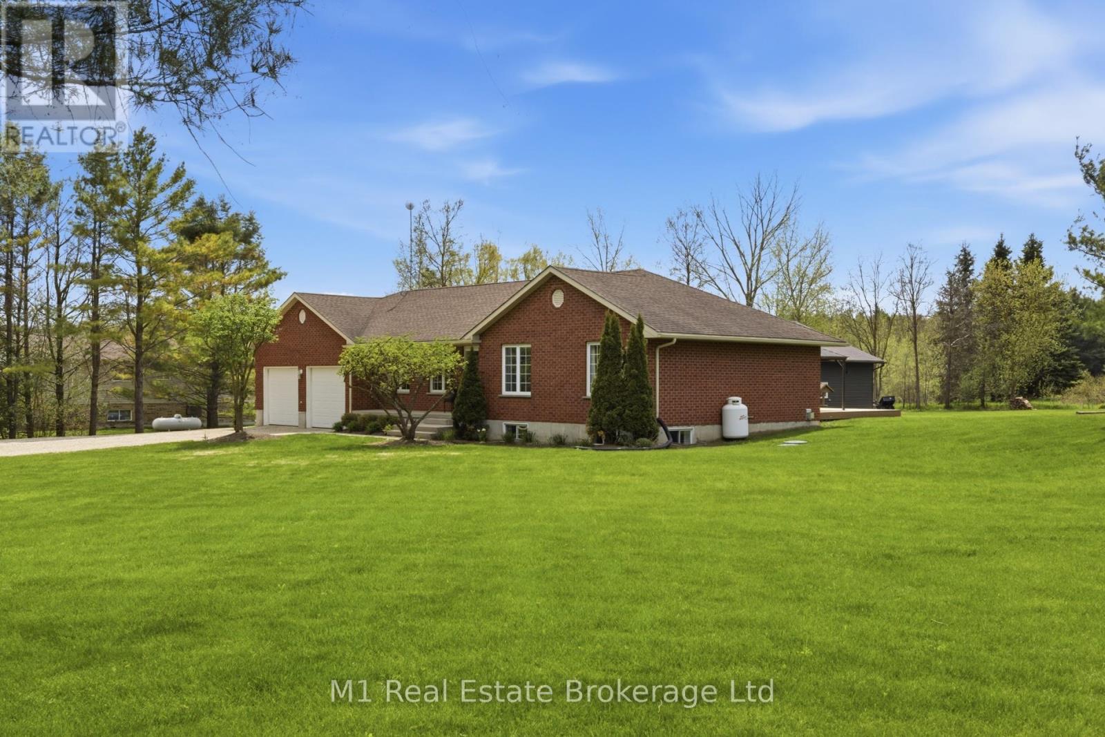9632 Concession Rd 4 N, Wellington North, Ontario  N0G 2L0 - Photo 3 - X13161626