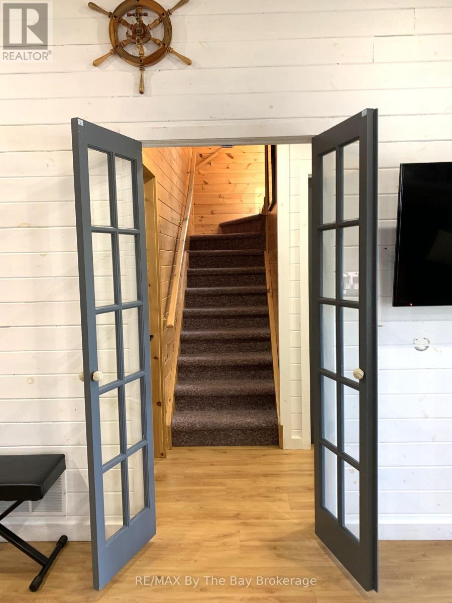 11 Cabin Crescent, Wasaga Beach, Ontario  L9Z 1X7 - Photo 13 - S13161776