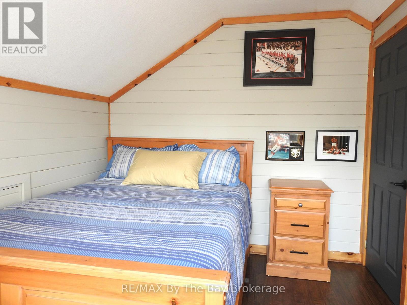 11 Cabin Crescent, Wasaga Beach, Ontario  L9Z 1X7 - Photo 14 - S13161776