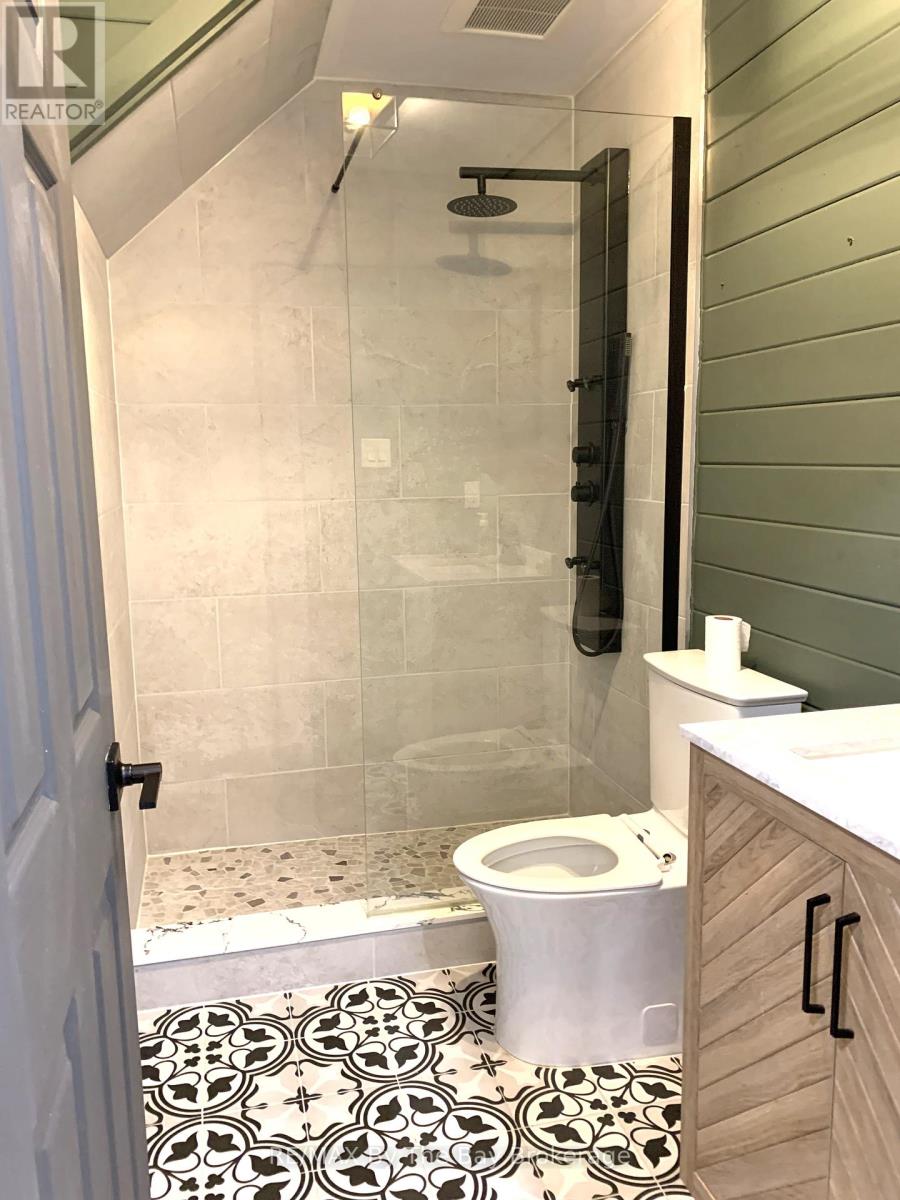 11 Cabin Crescent, Wasaga Beach, Ontario  L9Z 1X7 - Photo 21 - S13161776