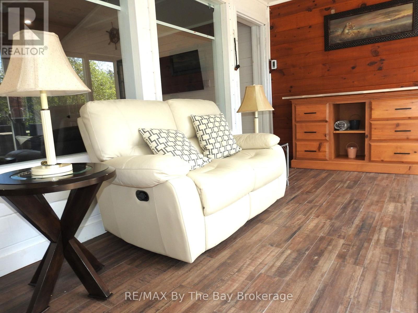 11 Cabin Crescent, Wasaga Beach, Ontario  L9Z 1X7 - Photo 27 - S13161776