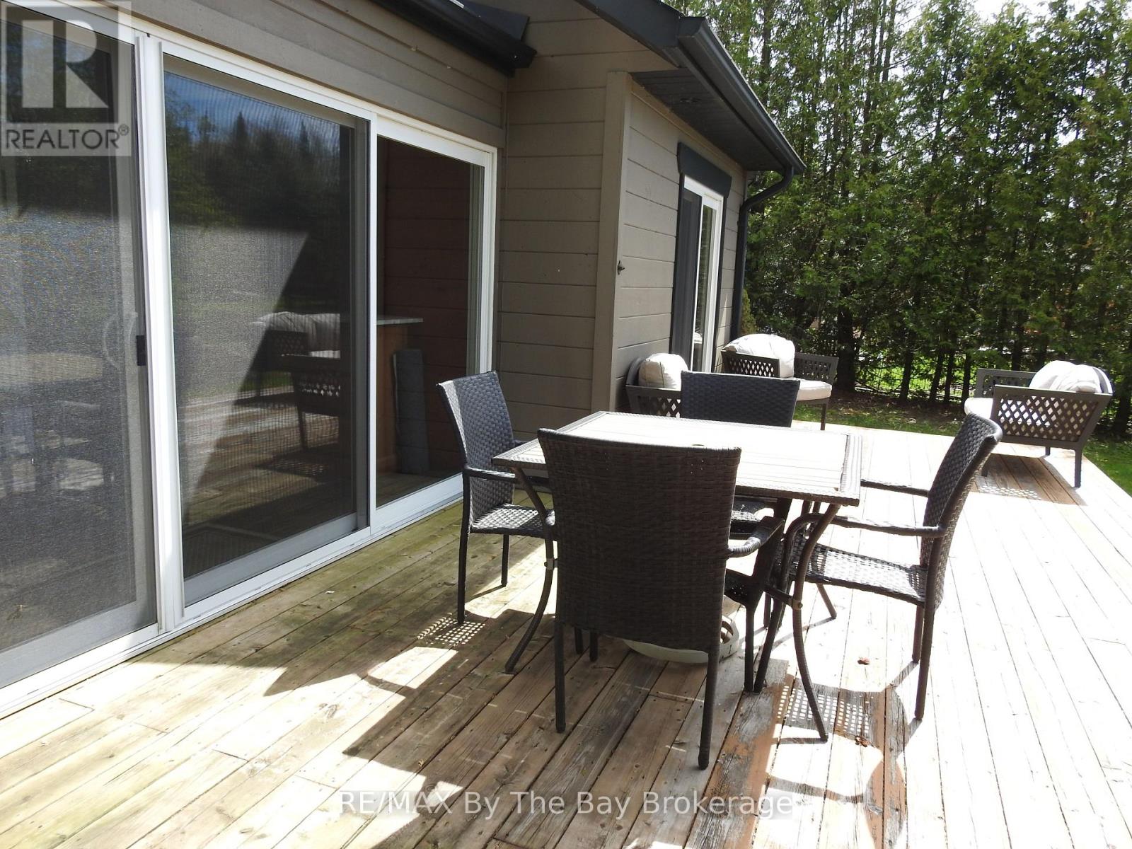 11 Cabin Crescent, Wasaga Beach, Ontario  L9Z 1X7 - Photo 29 - S13161776