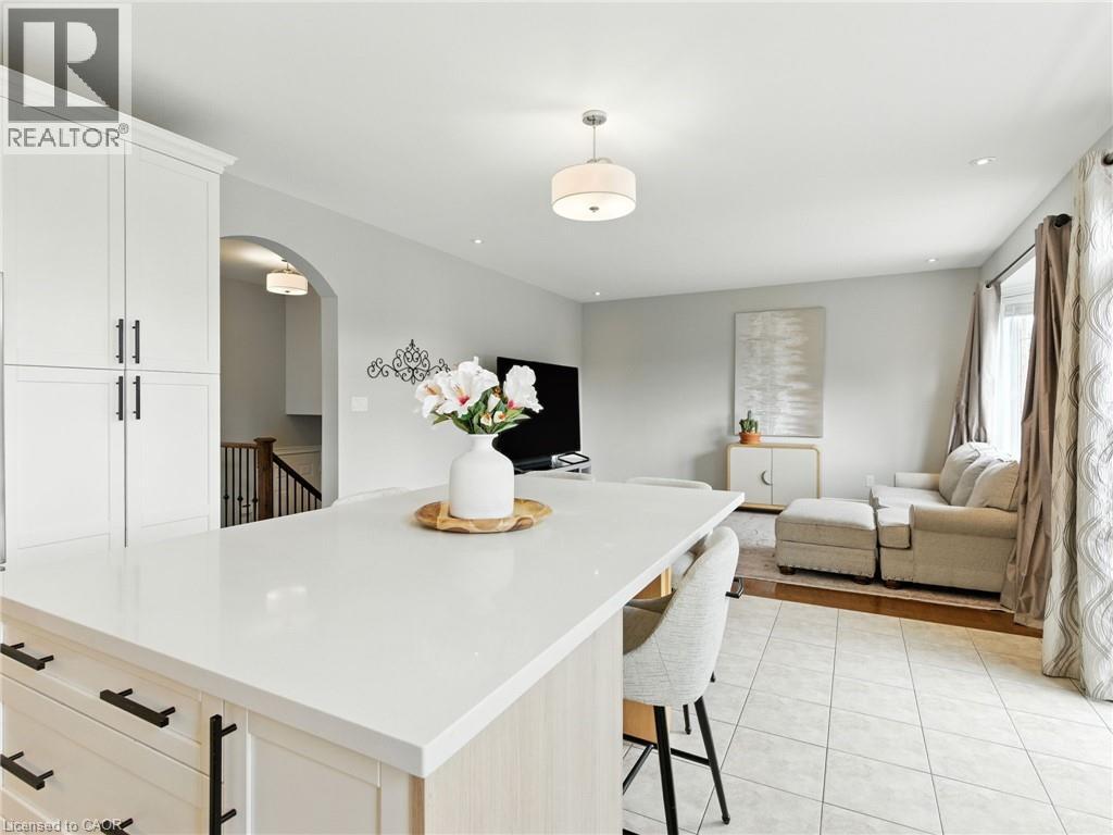 200 Giddings Crescent, Milton, Ontario  L9T 7A7 - Photo 9 - 40827504
