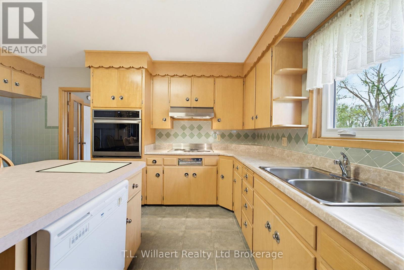 70 Albert Street, Norfolk, Ontario  N0E 1G0 - Photo 12 - X13162504